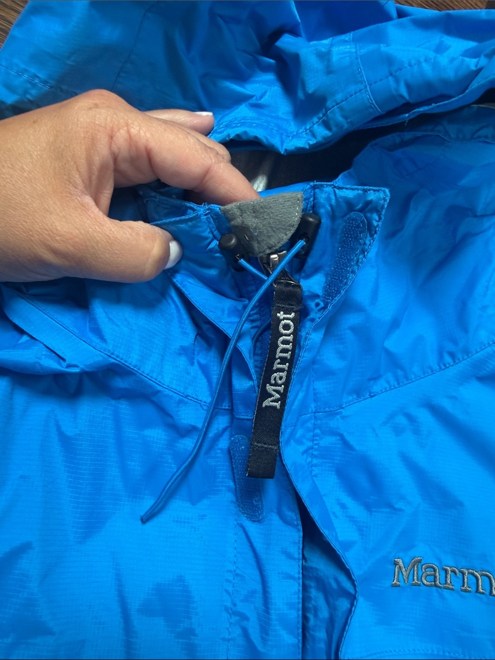 Marmot bright blue rain jacket size Large - Picture 8 of 9